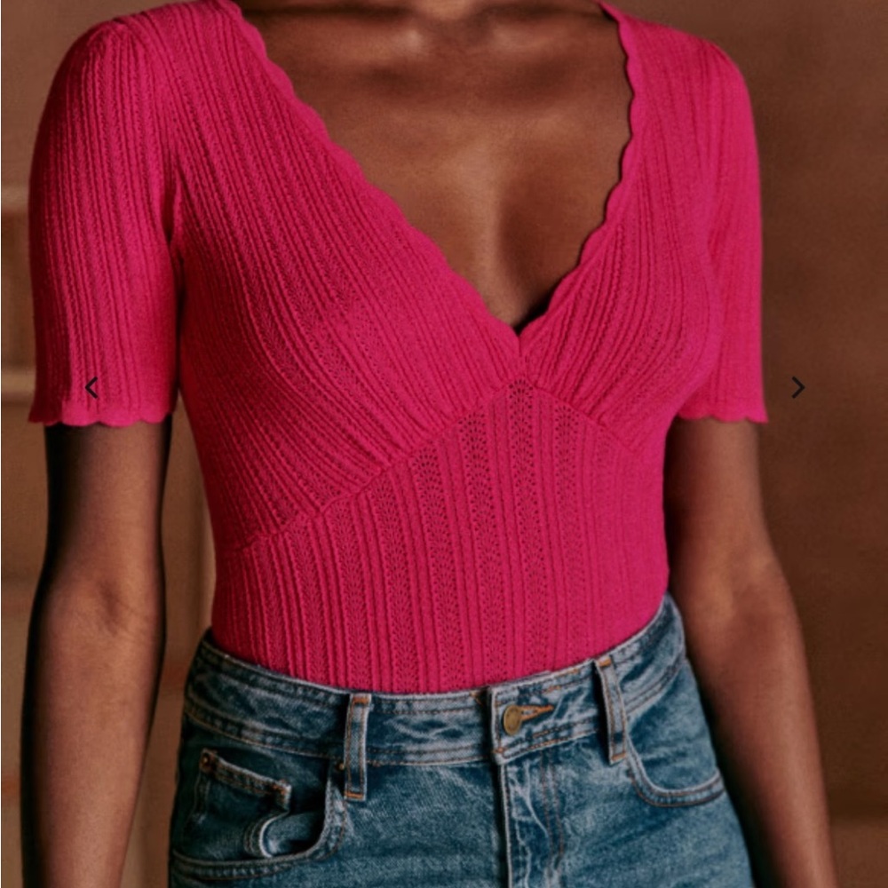 Sezane Fuchsia Scalloped V-Neck Bodysuit